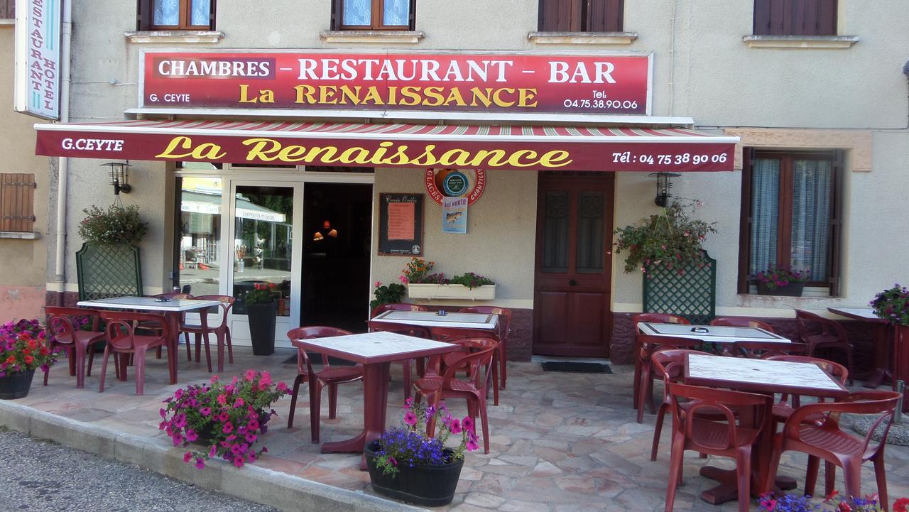 Hotel Restaurant La Renaissance Saint-Cirgues-en-Montagne Экстерьер фото